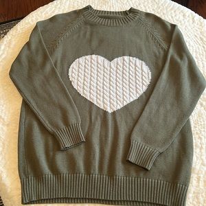 Cute sweater size L